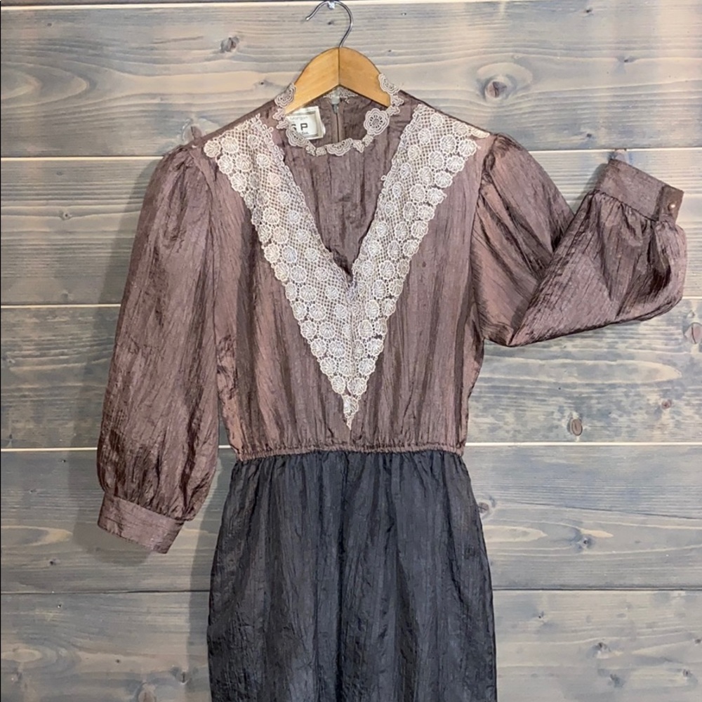 Beautiful vintage dress